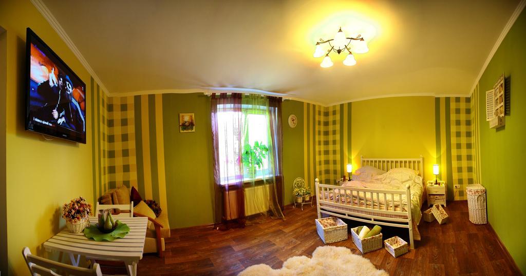 Golden Park Apartments Umanʼ Esterno foto
